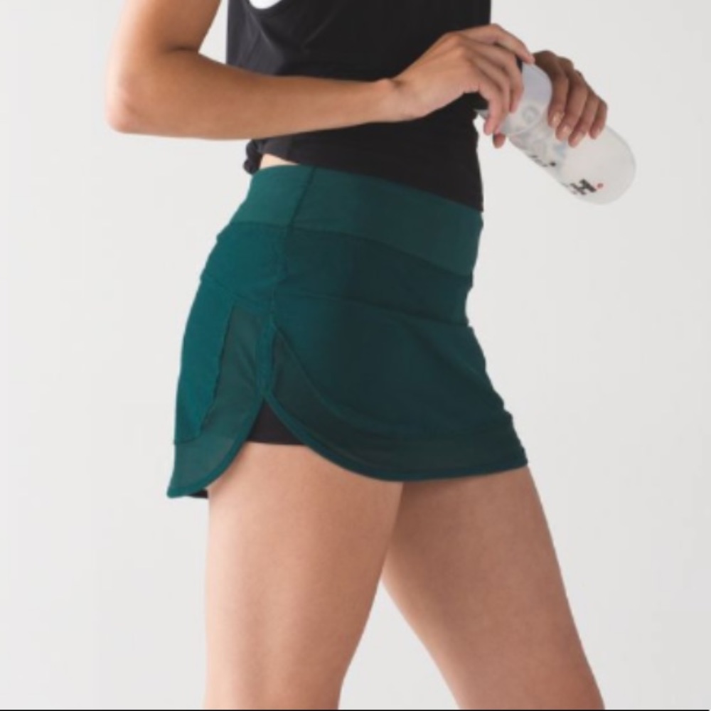 Lululemon Hotty Hot Skirt II Size 10